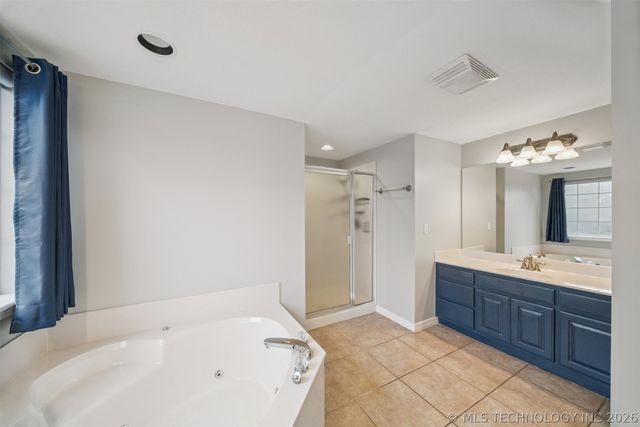 14102 E 104th Street North, Owasso, OK 74055