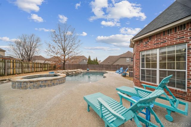 14102 E 104th Street North, Owasso, OK 74055
