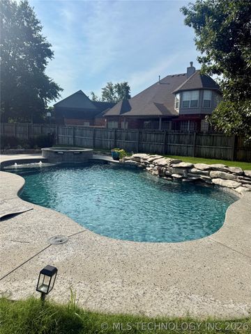 14102 E 104th Street North, Owasso, OK 74055