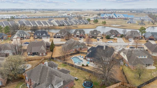 14102 E 104th Street North, Owasso, OK 74055