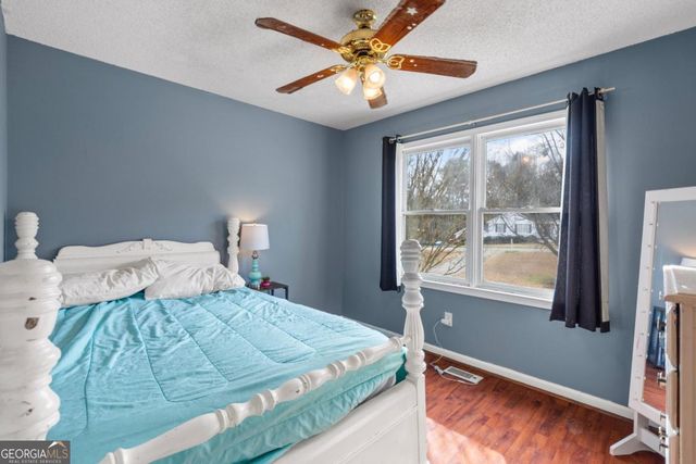 25 S Oaks Drive SE, Cartersville, GA 30121