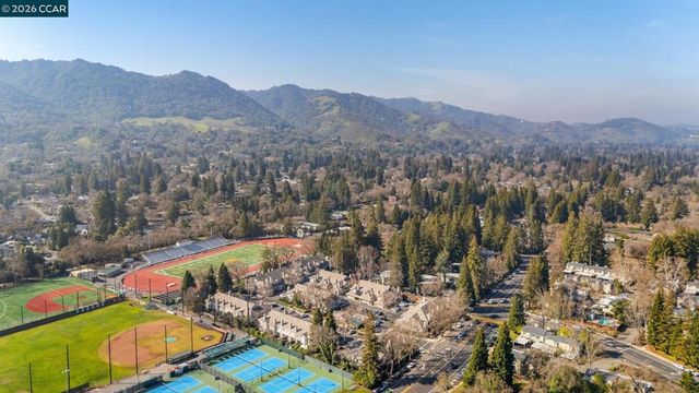 19 Danville Oak Pl, Danville, CA 94526