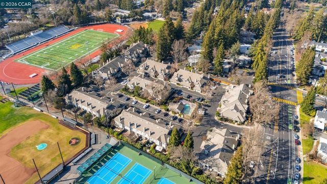 19 Danville Oak Pl, Danville, CA 94526