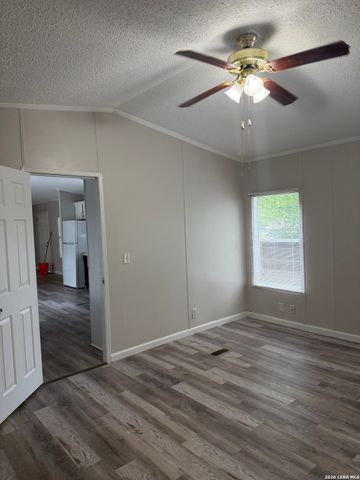 932 Wild Persimmon, San Antonio, TX 78245