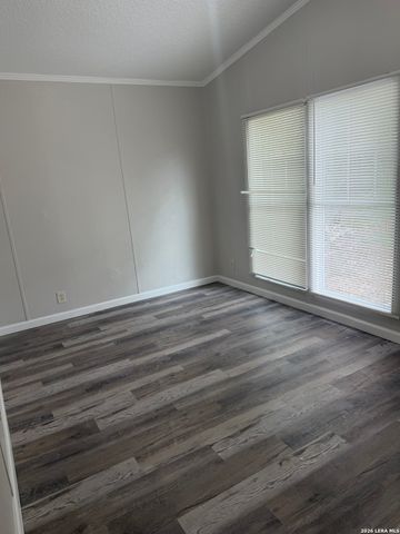 932 Wild Persimmon, San Antonio, TX 78245