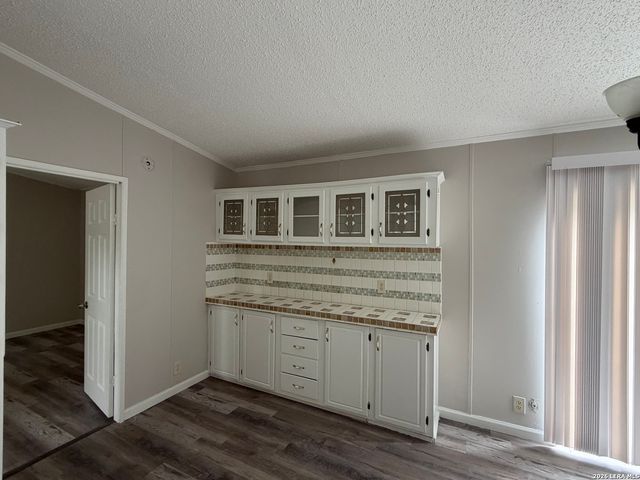 932 Wild Persimmon, San Antonio, TX 78245