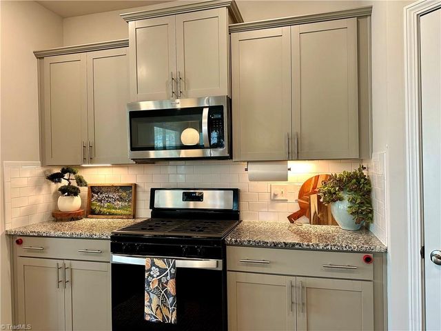 4238 Limestone Court, Clemmons, NC 27012