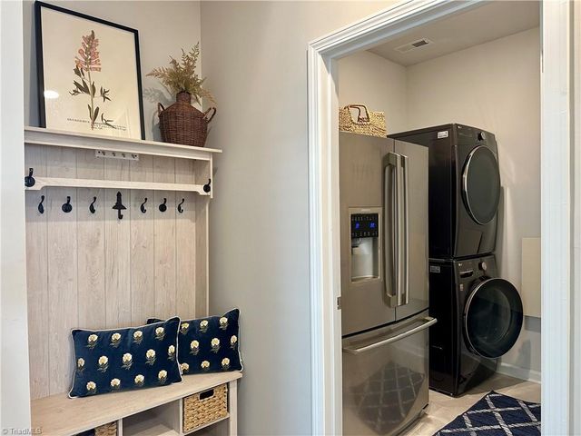 4238 Limestone Court, Clemmons, NC 27012