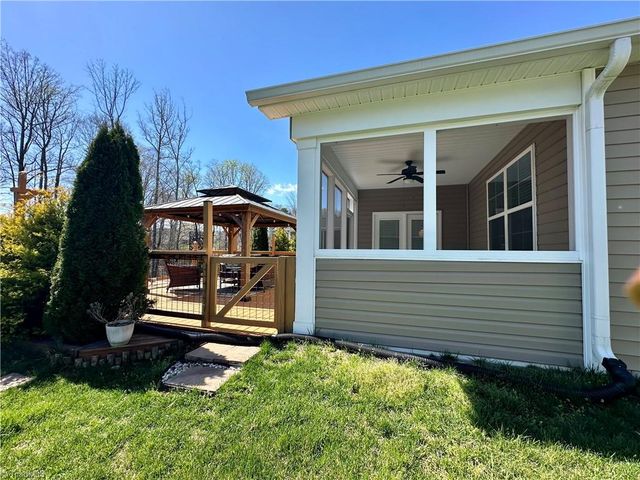 4238 Limestone Court, Clemmons, NC 27012