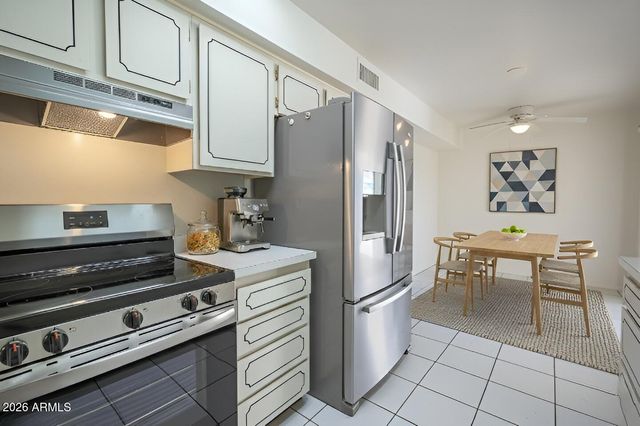 9935 W THUNDERBIRD Boulevard, Sun City, AZ 85351