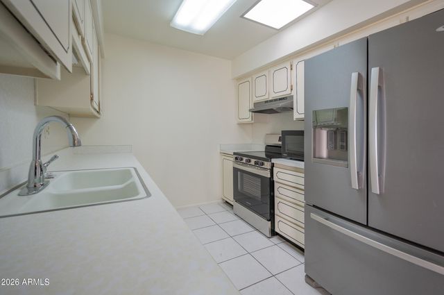 9935 W THUNDERBIRD Boulevard, Sun City, AZ 85351