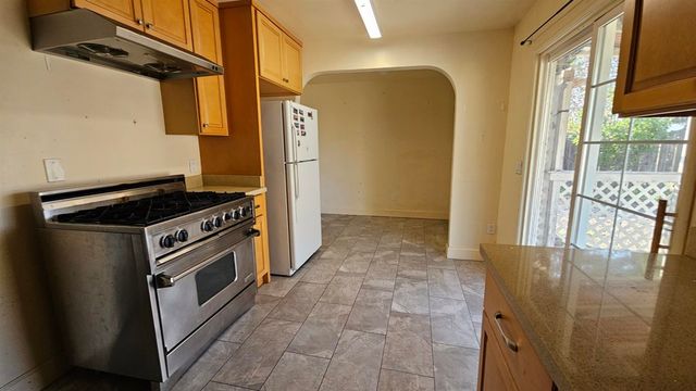 3773 3773 Willow Pass Rd, Concord, CA 94519