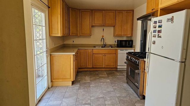 3773 3773 Willow Pass Rd, Concord, CA 94519