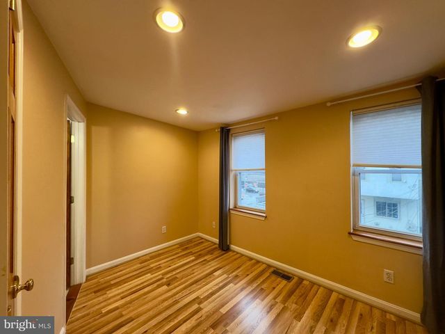 126 BURNETT ST, Baltimore, MD 21230