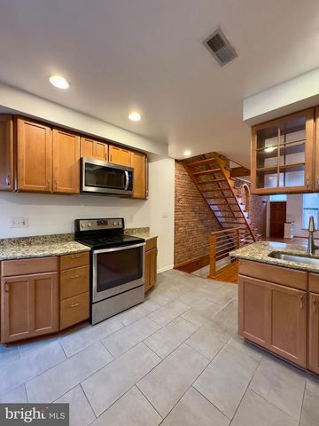 126 BURNETT ST, Baltimore, MD 21230