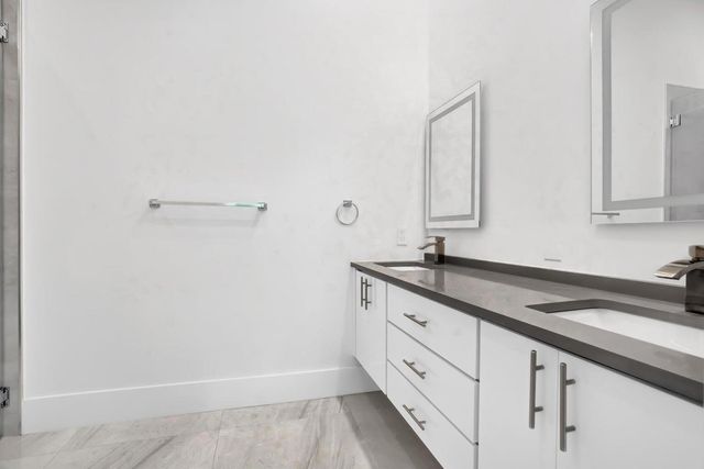2517 Oceanview Avenue E, Delray Beach, FL 33444