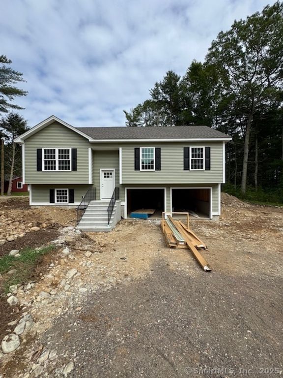446B Norwich-Westerly Road, North Stonington, CT 06359