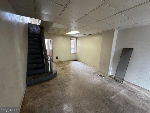 321 CANTRELL ST, Philadelphia, PA 19148