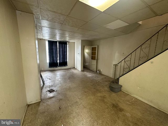 321 CANTRELL ST, Philadelphia, PA 19148