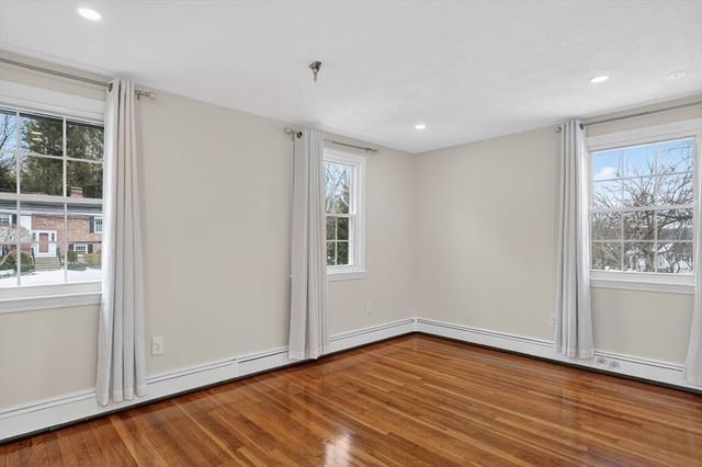 1 Vaillencourt Drive, Framingham, MA 01701