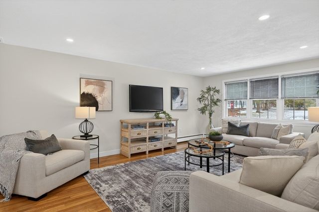 1 Vaillencourt Drive, Framingham, MA 01701