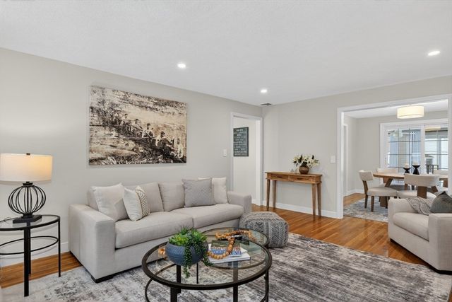 1 Vaillencourt Drive, Framingham, MA 01701