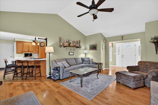 185 Hickory Hills, Marshall, MI 49068