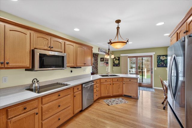 185 Hickory Hills, Marshall, MI 49068