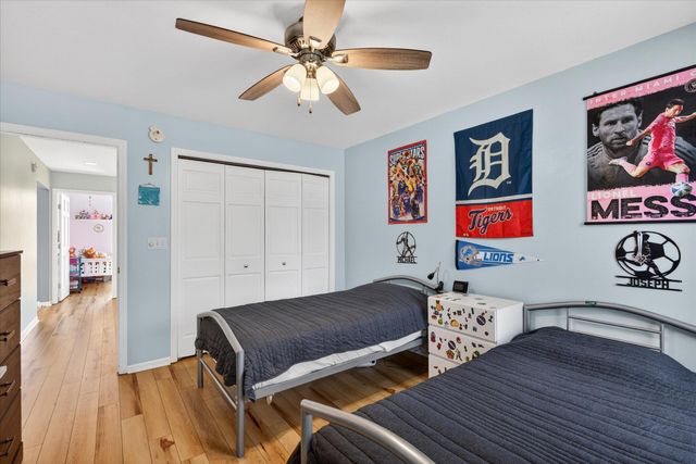 185 Hickory Hills, Marshall, MI 49068