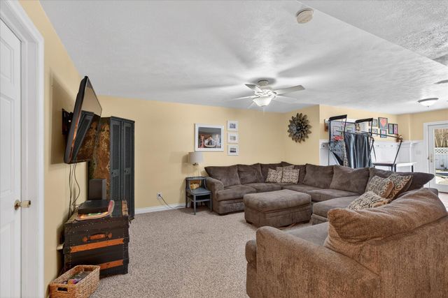 185 Hickory Hills, Marshall, MI 49068