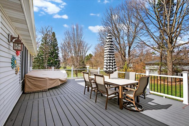 185 Hickory Hills, Marshall, MI 49068