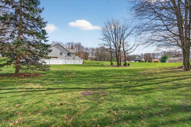 185 Hickory Hills, Marshall, MI 49068