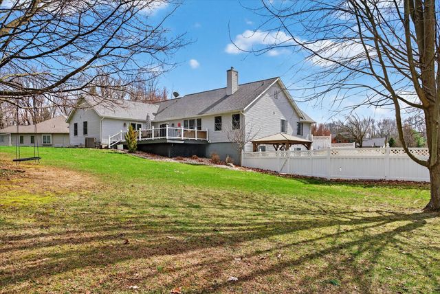 185 Hickory Hills, Marshall, MI 49068