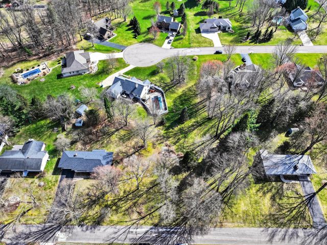 185 Hickory Hills, Marshall, MI 49068