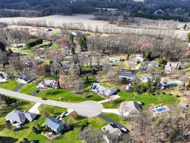 185 Hickory Hills, Marshall, MI 49068