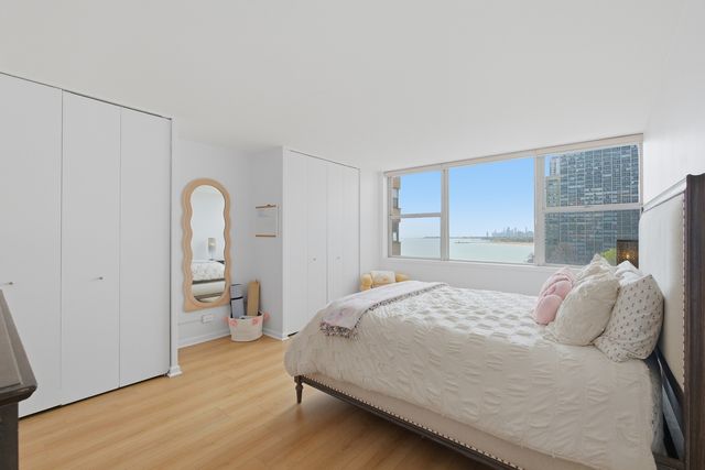 6301 N Sheridan Road W 8E, Chicago, IL 60660