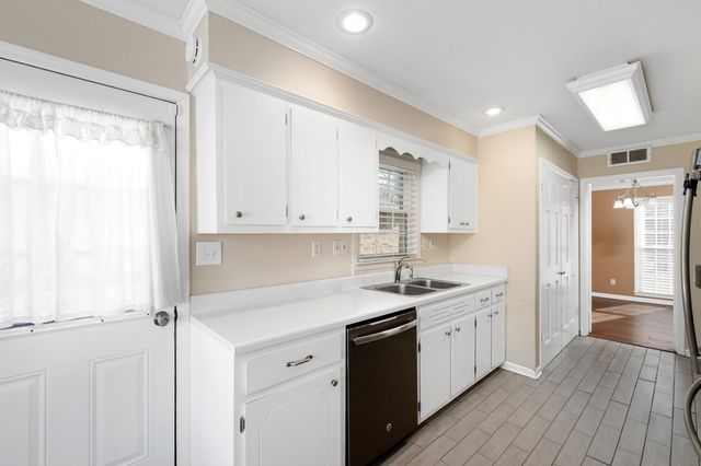 5700 CHAPMAN AVE, Memphis, TN 38119