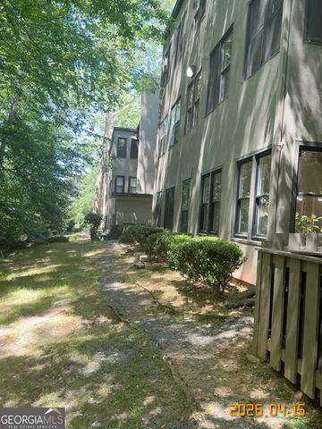 30 Arpege Way NW, Atlanta, GA 30327