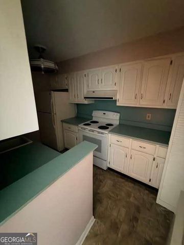30 Arpege Way NW, Atlanta, GA 30327