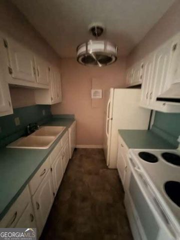 30 Arpege Way NW, Atlanta, GA 30327