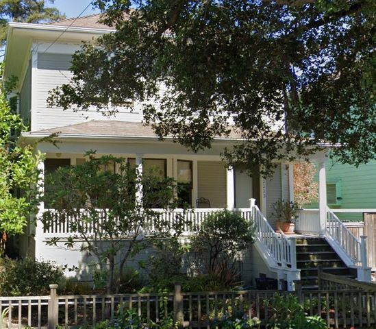 2221 McGee Ave, Berkeley, CA 94703