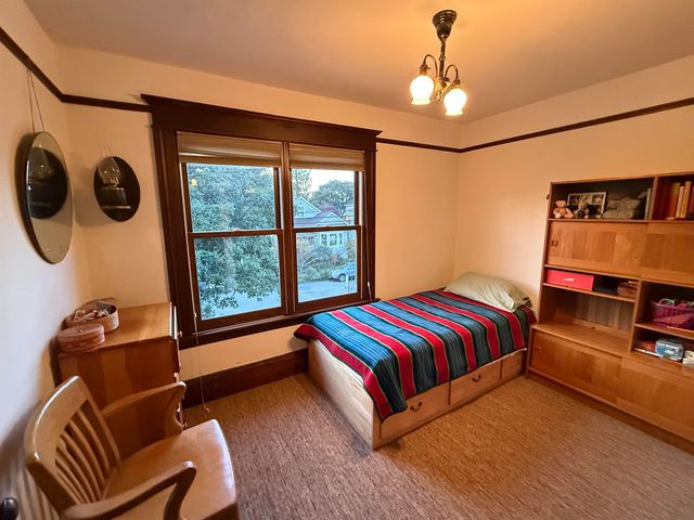 2221 McGee Ave, Berkeley, CA 94703