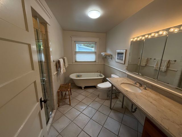 2221 McGee Ave, Berkeley, CA 94703