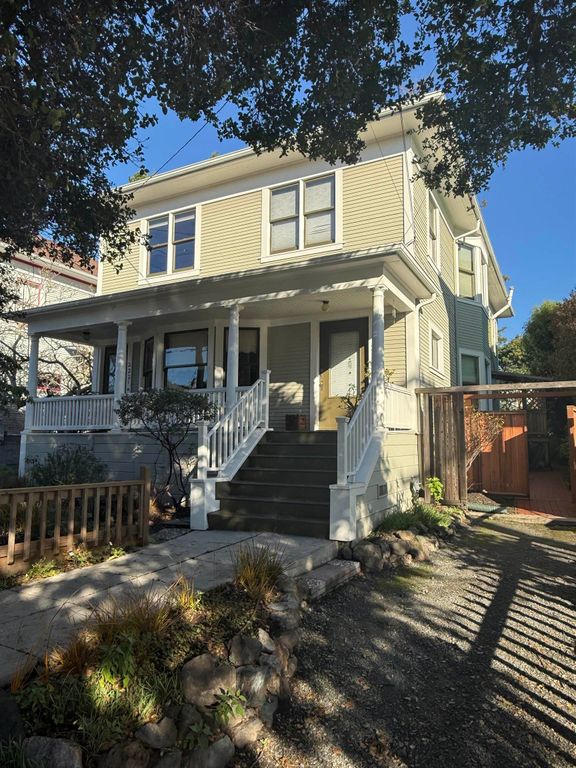 2221 McGee Ave, Berkeley, CA 94703