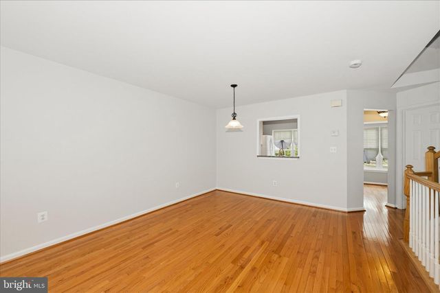 2211 COMMISSARY CIR, Odenton, MD 21113