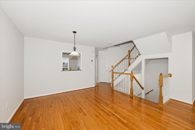 2211 COMMISSARY CIR, Odenton, MD 21113