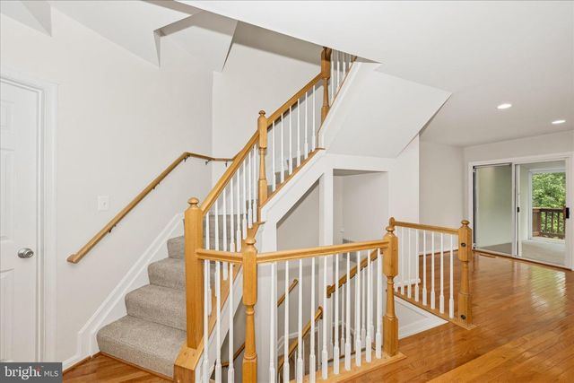 2211 COMMISSARY CIR, Odenton, MD 21113
