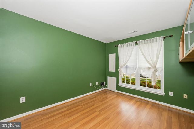 2211 COMMISSARY CIR, Odenton, MD 21113
