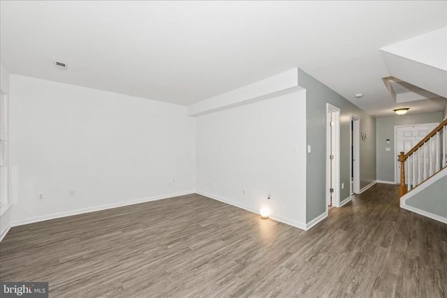 2211 COMMISSARY CIR, Odenton, MD 21113