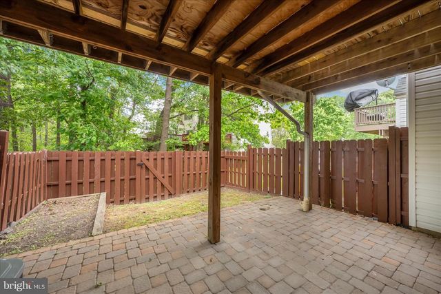 2211 COMMISSARY CIR, Odenton, MD 21113